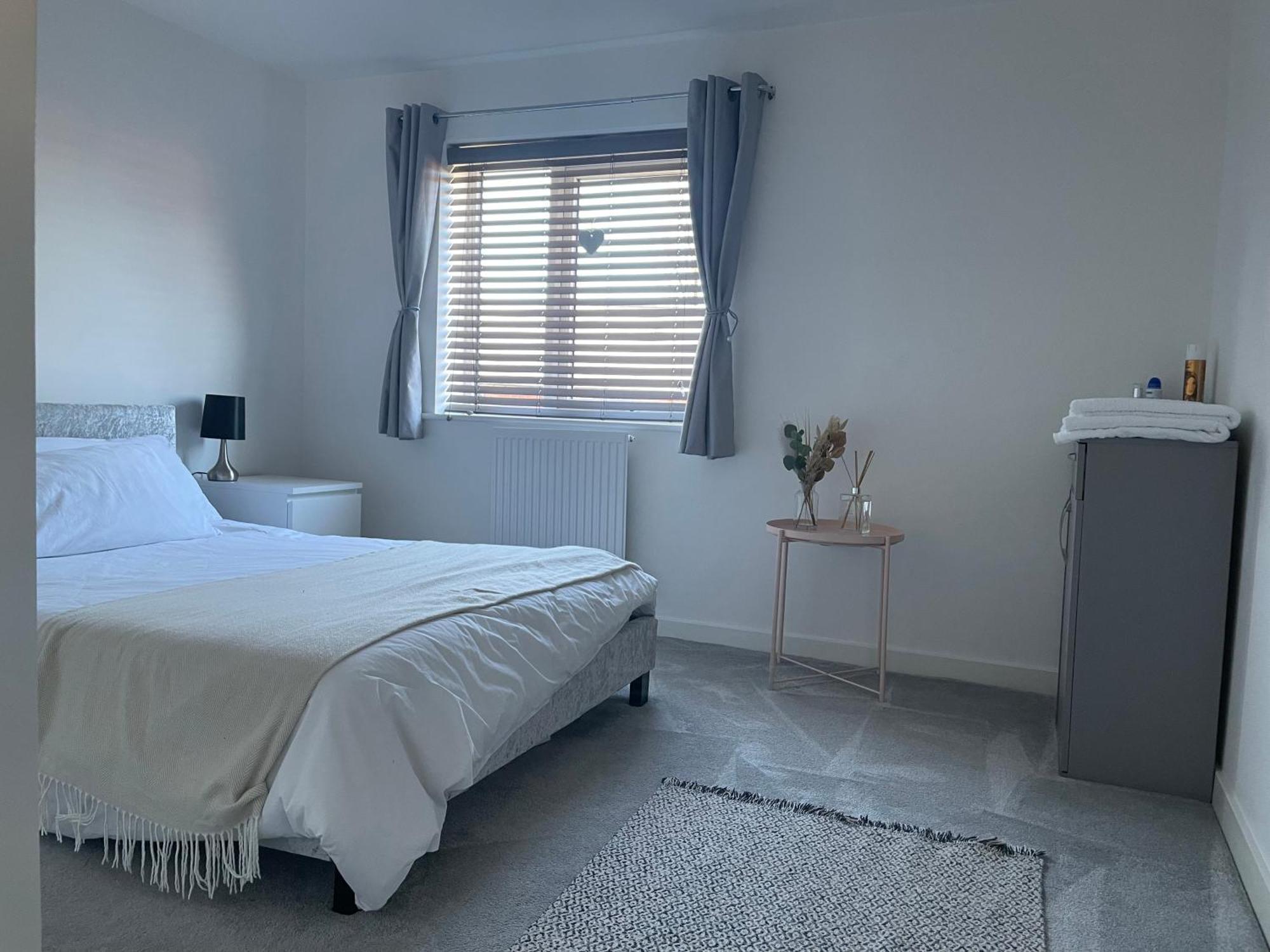 2 Bedroom House With Garden In